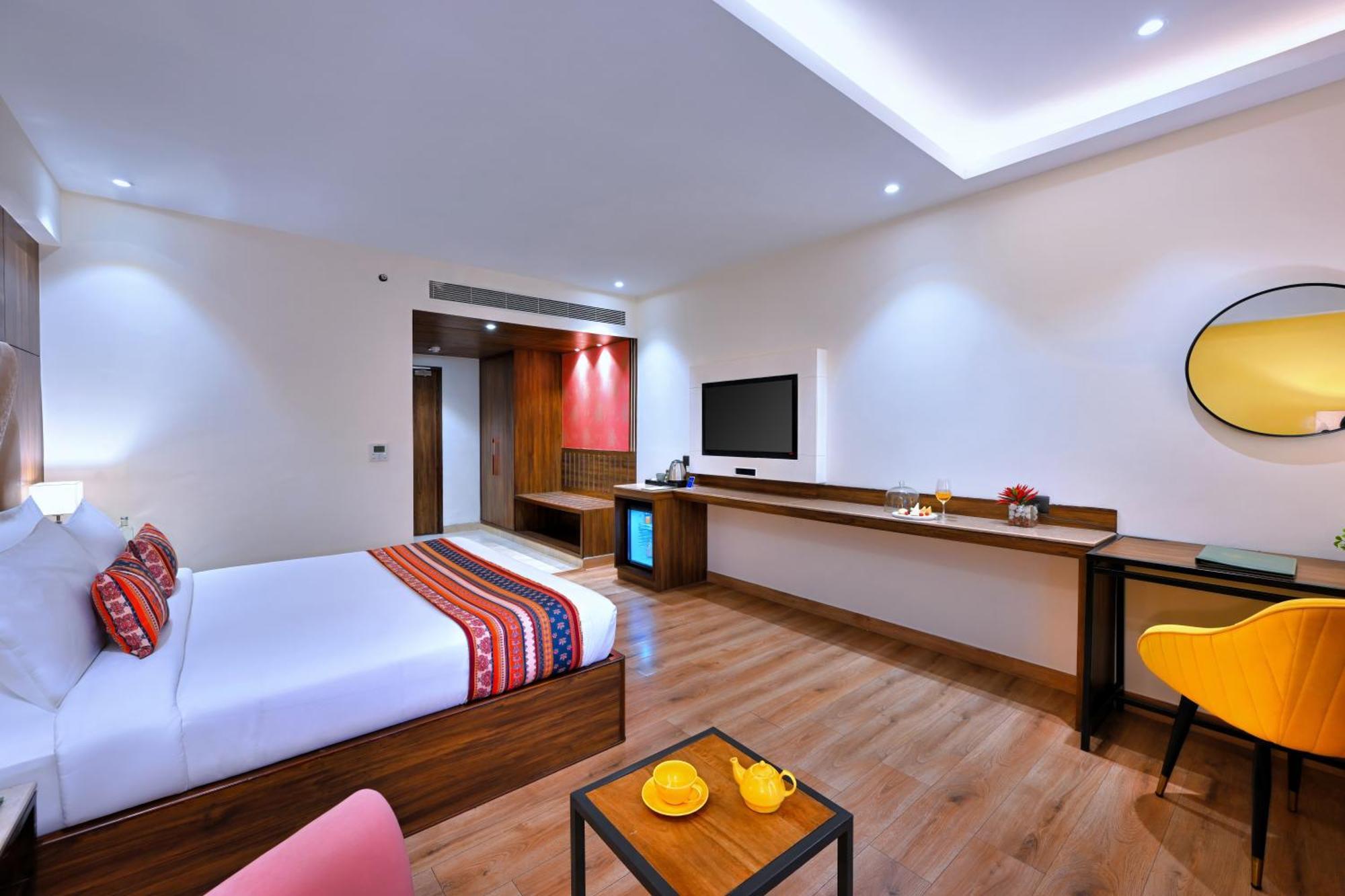 Hotel Golden Tulip Agra Agra  Exterior foto