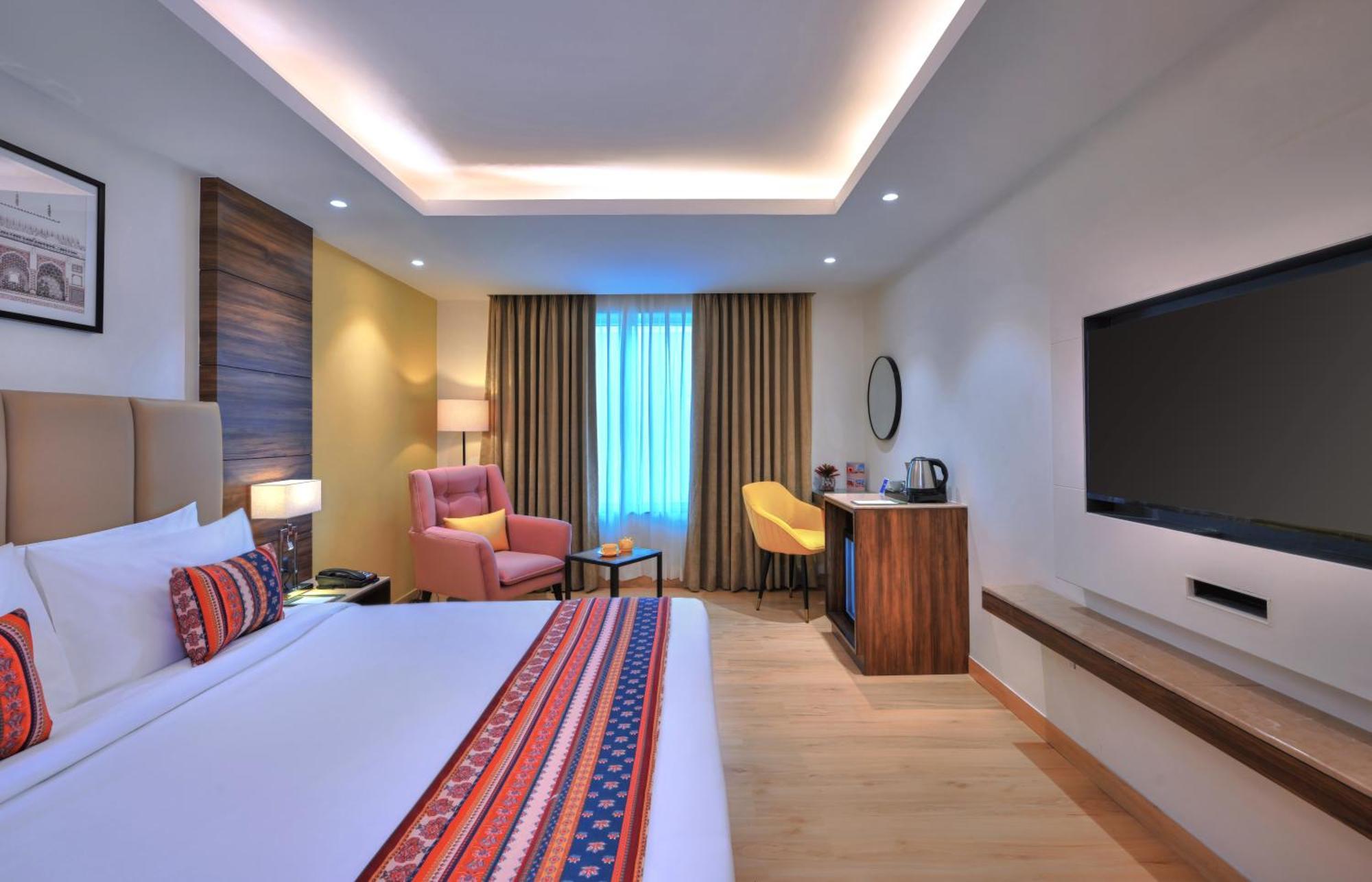 Hotel Golden Tulip Agra Agra  Exterior foto