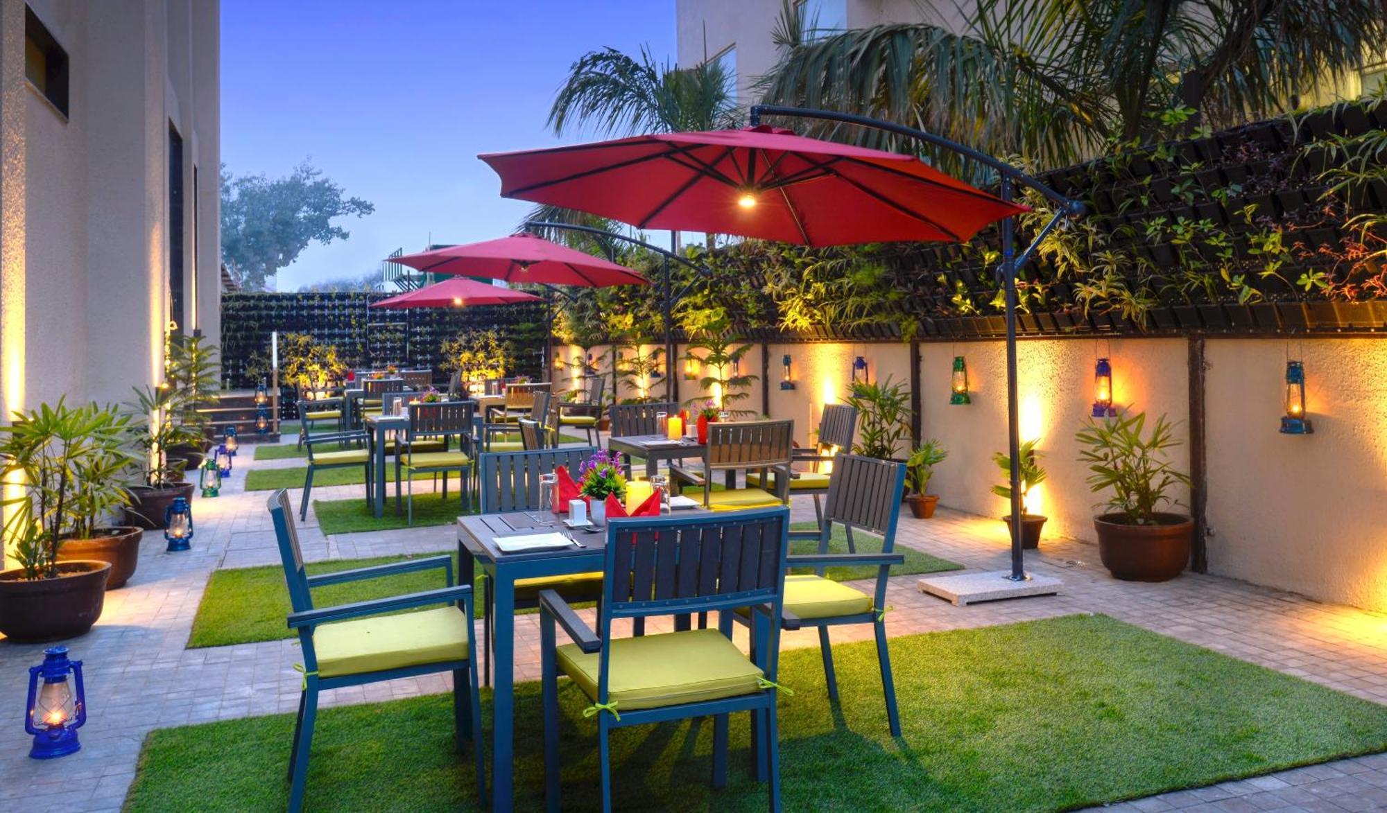Hotel Golden Tulip Agra Agra  Exterior foto